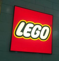 -乐高授权专卖店(朝阳大悦城店)