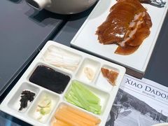酥不腻烤鸭-小大董·烤鸭(观景餐厅·南京西路店)
