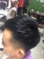 -首艺造型KM潮牌沙龙