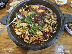 -都江堰石锅鱼