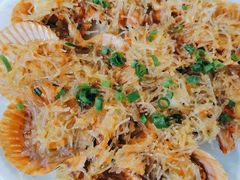 蒜蓉粉丝蒸扇贝-范饭椰林川湘味海鲜·椰子鸡(三亚湾椰梦长廊店)