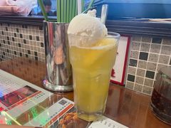 雪糕菠萝冰-小龍鳳餐室(番禺路店)