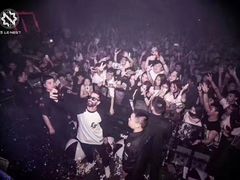 -胡桃里音乐酒馆(白云五号T5 MALL店)