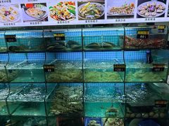 -覃记海鲜美食餐厅