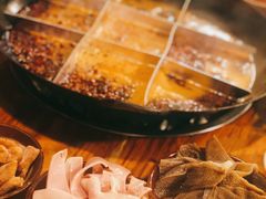 -岗上渣渣老火锅(两路口店)