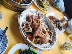 -鲤鱼塘农家山庄