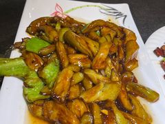 -靠山屯东北农家菜(八龙桥雅苑店)