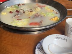 -红牌美蛙鱼头火锅(万辉国际广场店)
