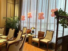 -泓历皇朝酒店(东亭店)