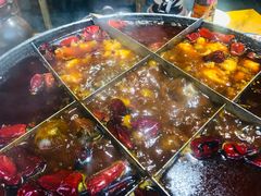 -白乐天毛肚火锅馆(南滨路店)