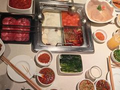 -海底捞火锅鲜切牛肉主题店(长寿路店)