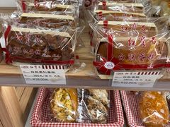 -红宝石·鲜奶小方·海派西点房(联洋店)