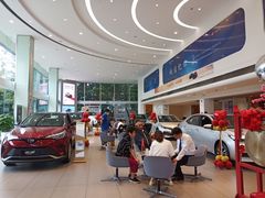 -上海和裕一汽丰田4S店(七宝店)