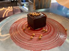 -LES ELITES 英集荟(南京西路店)