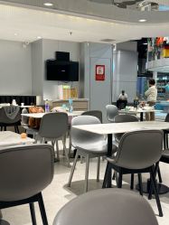 -MINI MARS 脚下的城市乐园·餐饮·派对(静安江宁店)