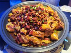 -徐记小怪兽肉蟹煲店(哈西万达金街店)