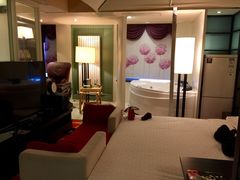 喜鹊愉家(东明路)-喜鹊愉家酒店(郑州曼哈顿博览中心地铁站店)