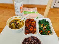 -老乡鸡(武汉光谷天地坐标城店)