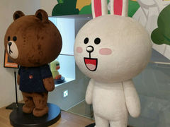 android_upload_pic-LINE FRIENDS Garosu-gil Flagship Store