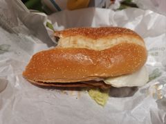 板烧原味汉堡-麦当劳(中山公园龙之梦店)