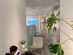 -洪小鹏生活美学馆(领SHOW天地店)