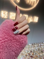 -甲·铺轻奢美甲美睫