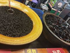 -六合夜市