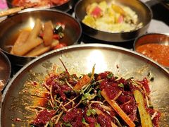 -草家酱蟹炭火烤肉店(珲春南路一店)