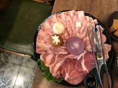 -香猪坊韩国烤肉专属门店(魏公村店)