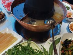 -老蜀铜火锅·酸菜脊骨·麻辣羊蝎子(热闹路店)