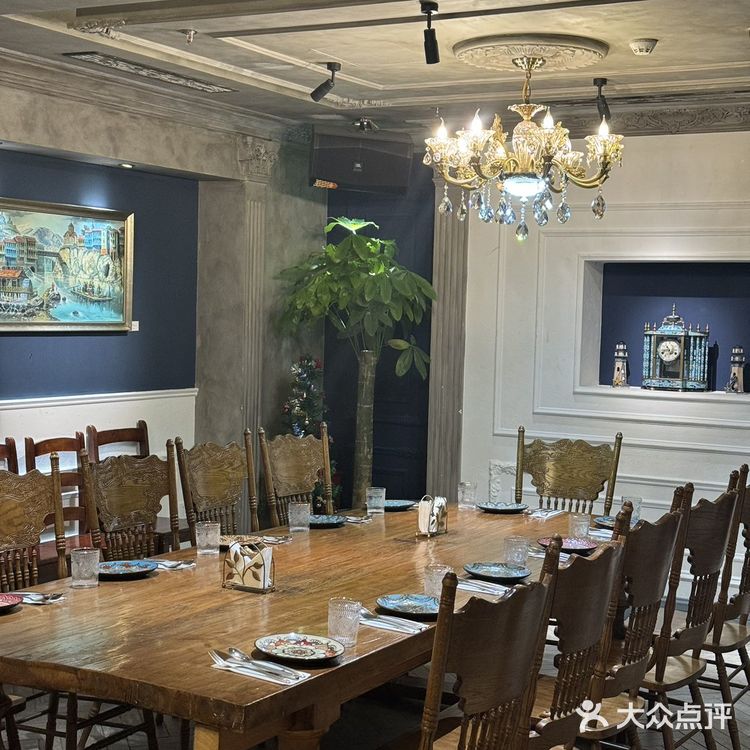 小情侣约会不知道去哪里,一定要来这家西餐厅