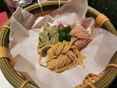 三色面-捞王猪肚鸡火锅(财富中心店)