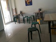 大堂-老鲁牛肉板面(金环里店)