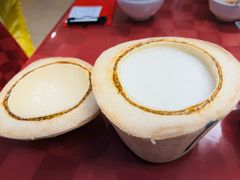 椰子布丁-双天海鲜楼 · 43年老字号