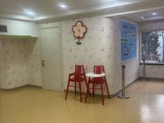 -乐悠游亲子游泳俱乐部