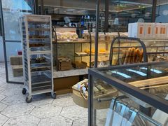 面包甜点陈列柜-面包新语(上地华联店)