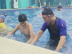 -Swim斯卫姆国际儿童游泳中心(红博中央公园店)