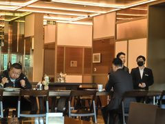 -大中华希尔顿酒店-念自助餐·嗨啤·小龙虾