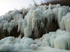 -大平台龙居瀑布旅游区