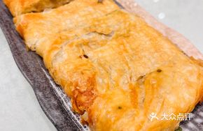 Golden Roast Meat Wraps