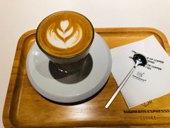 左翼拿铁-sugarman espresso素饮糖人高新咖啡工厂