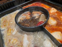 -老牌坊云南鱼豆花火锅(嵩山店)