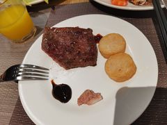 -齐河孔雀王温泉酒店·金孔雀自助百汇