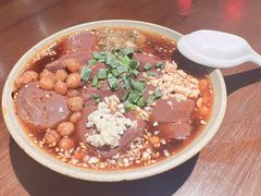 -谢老五跷脚牛肉·非遗传承店