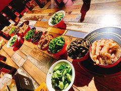 -虾弄弄海派小龙虾·牛羊蝎子火锅