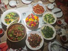 -湘西小馆(滨河路店)