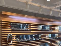 -瑞司视光眼镜·蔡司战略合作眼镜店(新街口店)