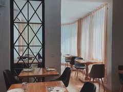 -Mark&Mars Restaurant