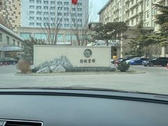 -国谊宾馆·地面停车场