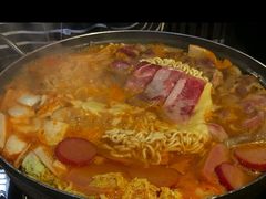 五花肉部队火锅-炙韩料理·部队锅专门店